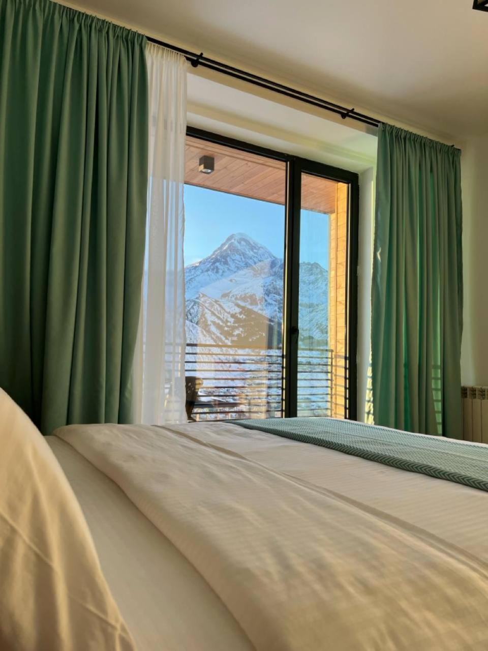 Kazbegi Hotel Grand View Екстериор снимка